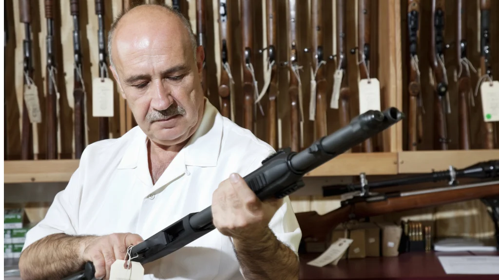Liberals’ gun control laws target gun store owners Liberals’ gun control laws target gun store owners